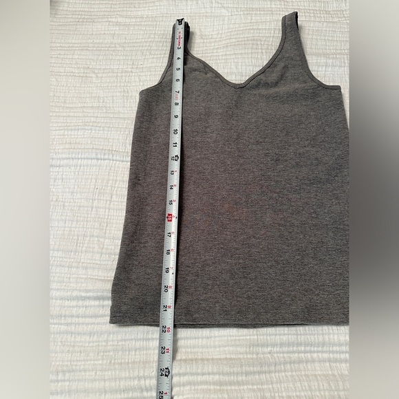 Eloise Anthropologie Grey Seamless Tank - NWOT - Size M - Picture 6 of 7